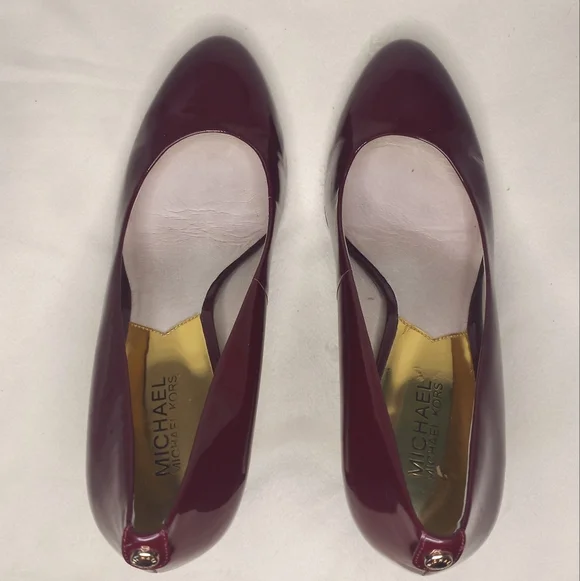 Micheal Kors Classic Burgundy Red Patent Leather Casual Pump NWOB 9.5 - Picture 5 of 9